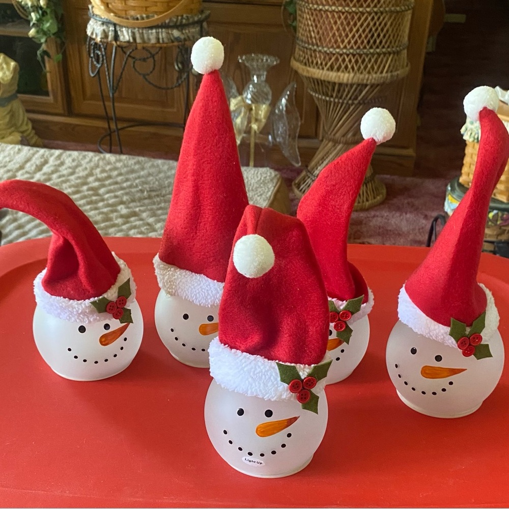 GANZ lighted snowmen. . New never used.  These are big.  Set of 5